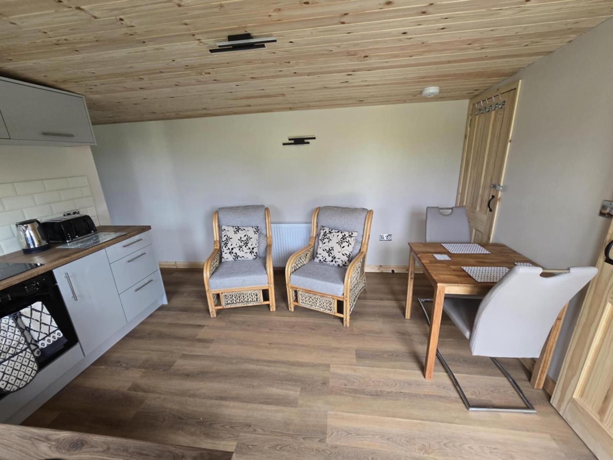 Dunroaming Cabin Pendine Eksteriør billede