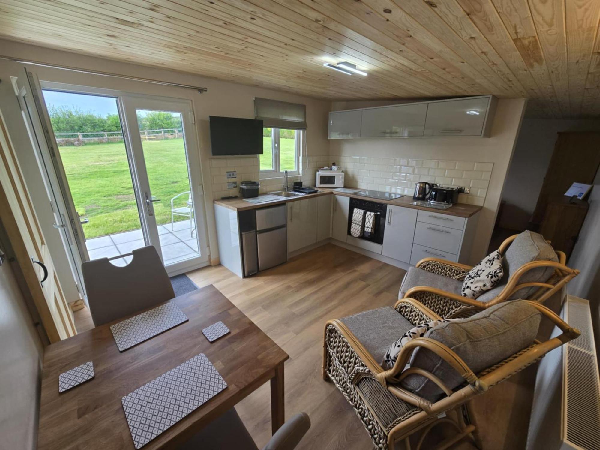 Dunroaming Cabin Pendine Eksteriør billede